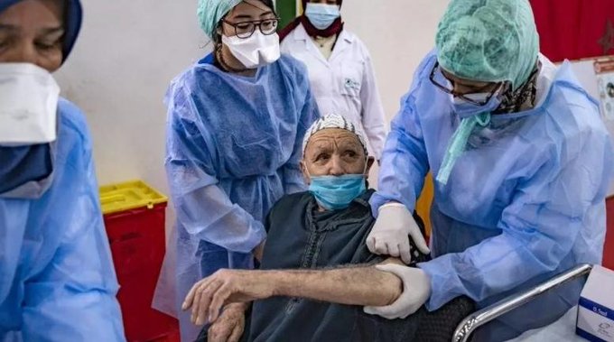 إحداث الجواز التلقيحي للأشخاص الذين تلقوا جرعتين من اللقاح بالمغرب